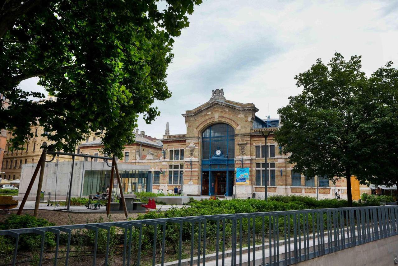 Greenlight Gallery By Newave Apartments Budapest Exterior photo